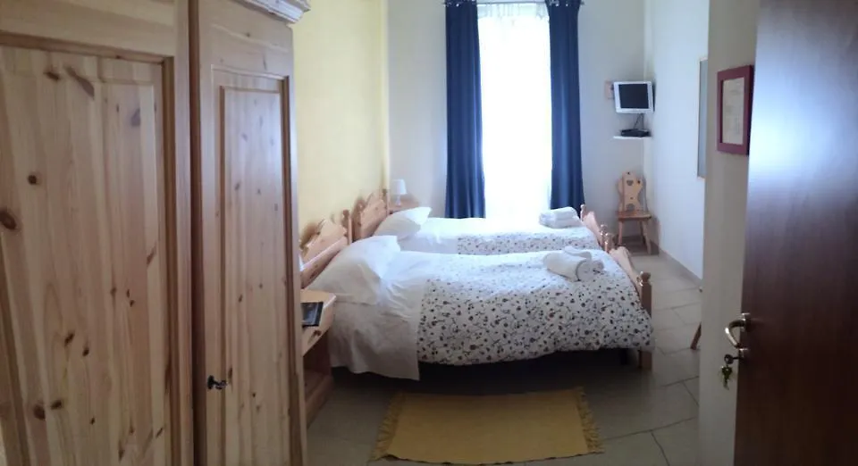Han/Misafirhane Il Rio Di Vorno Otel Capannori