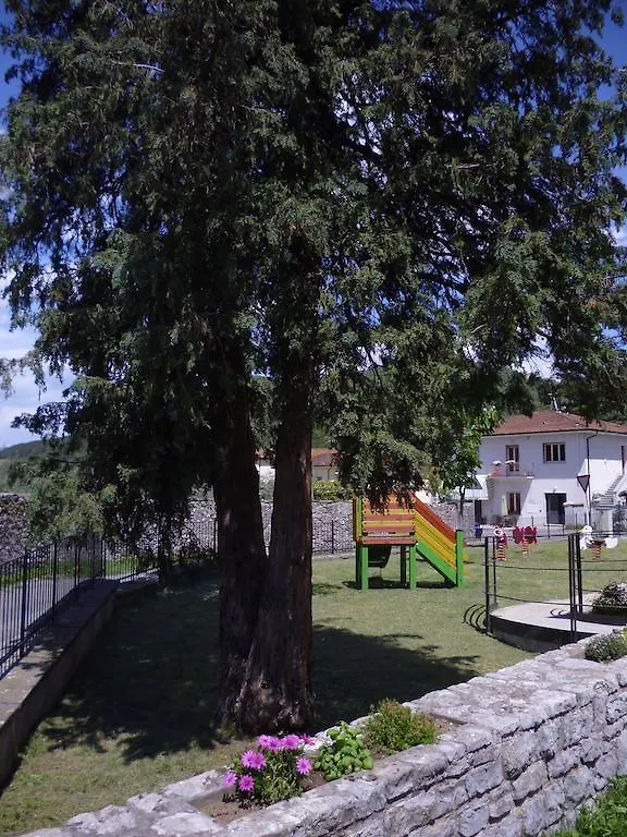 Han/Misafirhane Il Rio Di Vorno Otel Capannori